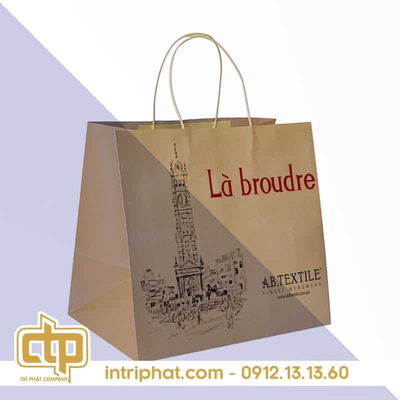 In túi giấy kraft cho shop thời trang