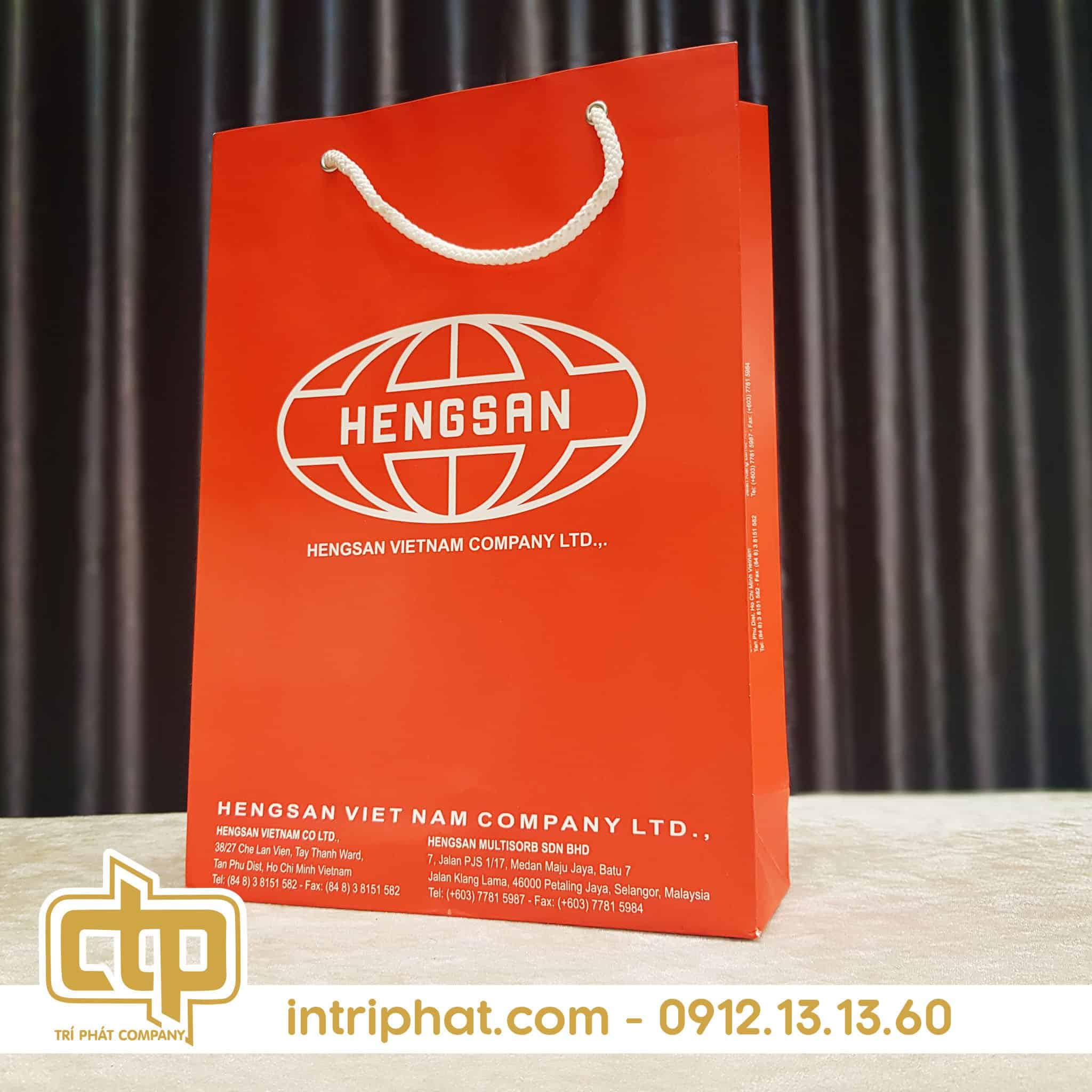 in túi giấy chất lượng đựng sản phẩm