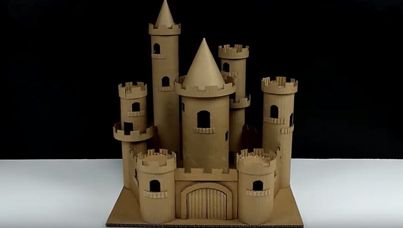 Hoàn thành tòa lâu đài 
