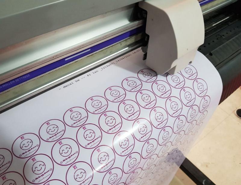 Decal Nhựa Là Gì? Cấu Tạo, Phân Loại Và Ứng Dụng Trong In Ấn 3 Decal nhựa là gì?